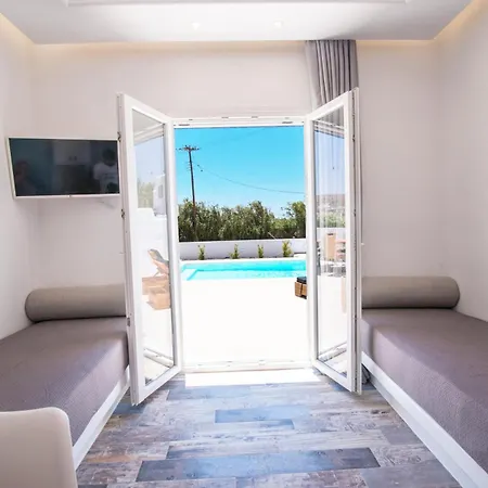Depis Private Pool Villa Plaka (Naxos)